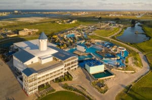Servicios de Drones de San Antonio: Parque Acuático de Resort Aéreo