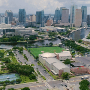 Videografía con drones orientada a las ventas en Florida mediante Communicasting