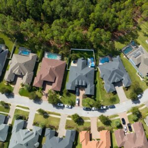 Experto en fotografía con drones de bienes raíces residenciales y comerciales en Florida por AriseImaging