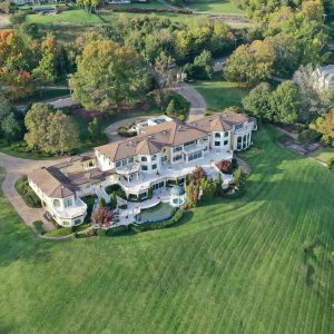 Fotógrafo de drones aéreos de bienes raíces en el oeste de Kentucky por Bluegrass Dronography