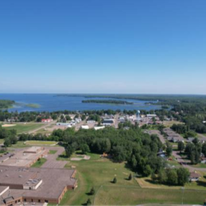 Los paquetes de fotografía con drones en Minnesota de Airman Drone Services muestran impresionantes vistas aéreas.