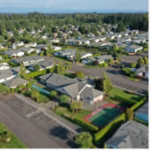 Impresionante vista aérea de bienes raíces residenciales en Washington por Morlo Aerial Imaging.