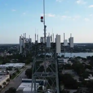 El servicio de inspección con drones para torres de telecomunicaciones garantiza la seguridad y la eficiencia.
