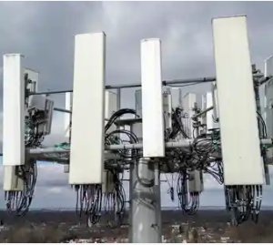 Los servicios de inspección de torres basados en drones mejoran la seguridad y la eficiencia en las operaciones de mantenimiento.