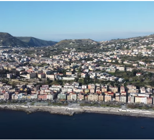 Cinemáticas aéreas de drones que muestran paisajes impresionantes y ángulos dinámicos.