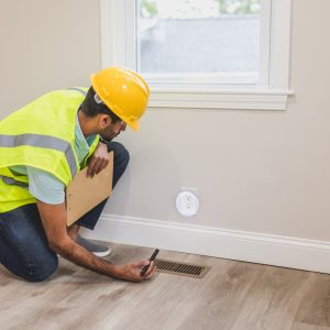 Servicios de inspección de viviendas que garantizan la seguridad y calidad de la propiedad para compradores y vendedores.
